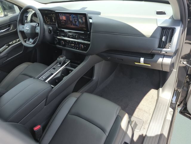 New 2026 Nissan Pathfinder SL FWD image 19