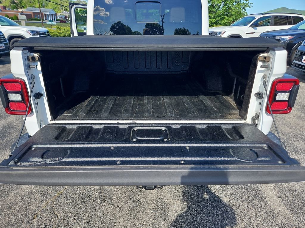Used 2020 Jeep Gladiator Overland AWD/4WD image 23
