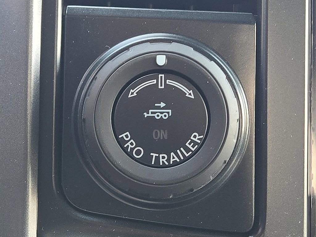 New 2025 Ford F150 Lariat w/ Equipment Group 501A Mid image 14