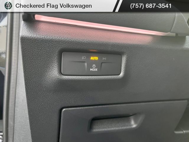 New 2026 Volkswagen Tiguan SE image 16