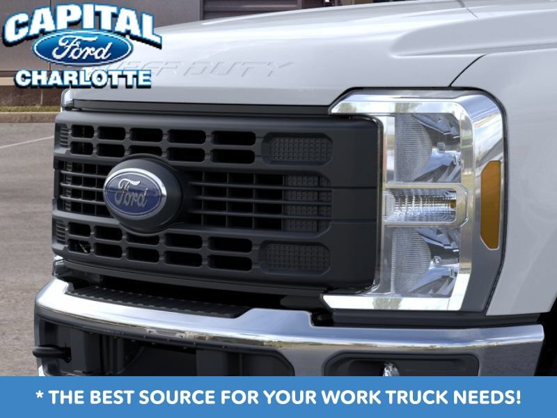 New 2026 Ford F250 XL w/ XL Chrome Package AWD/4WD image 17