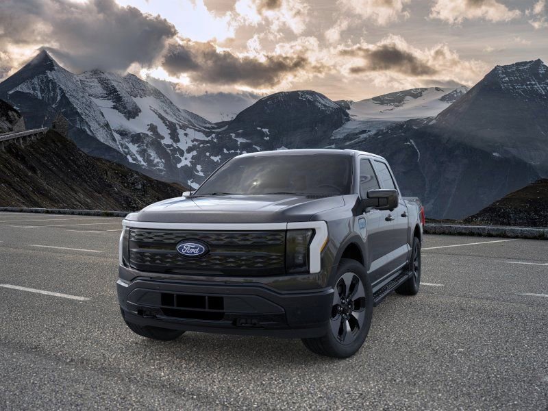 New 2025 Ford F150 Lightning Platinum AWD/4WD image 3