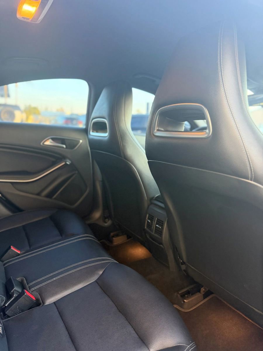 Used 2018 Mercedes-Benz CLA 250 image 8
