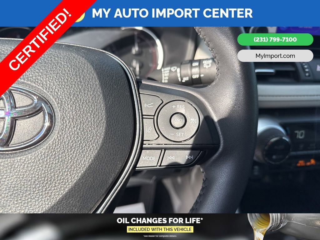 Used 2024 Toyota RAV4 XLE Premium image 16