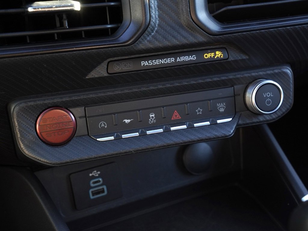 Used 2024 Ford Mustang Convertible image 17