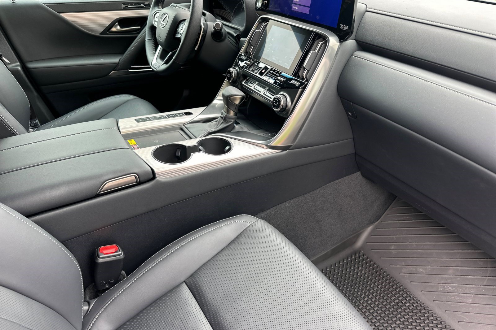New 2026 Lexus LX 600 F Sport w/ Accessory Package (2T) AWD/4WD image 13