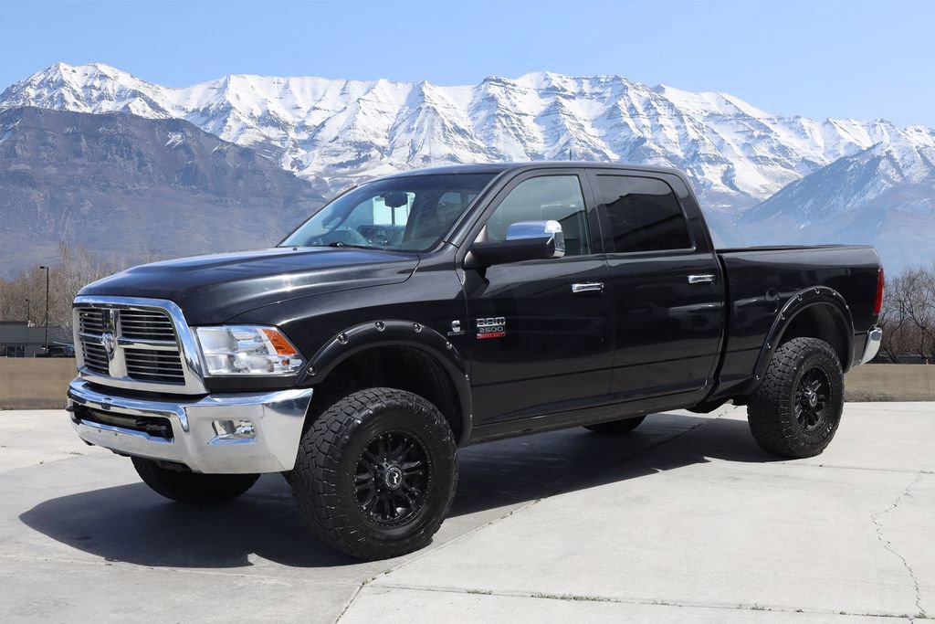 Used 2011 RAM 2500 Laramie w/ Cold Weather Group AWD/4WD image 2