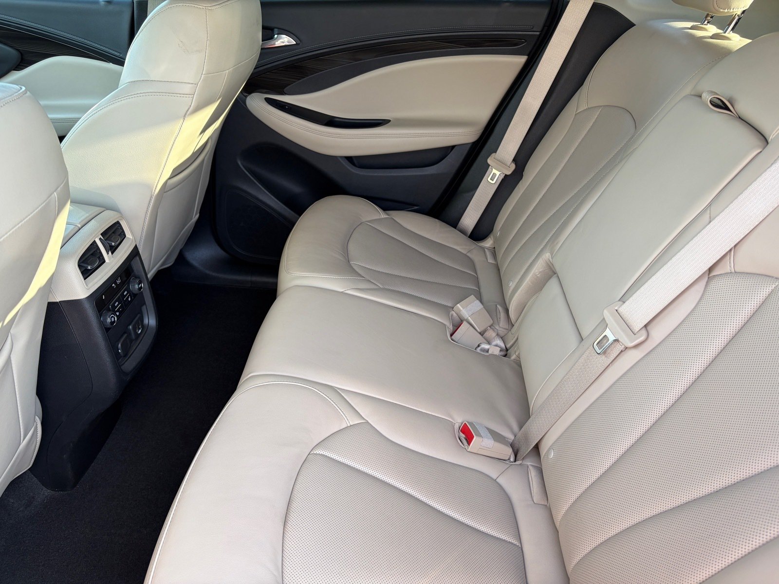Used 2019 Buick Envision Premium AWD/4WD image 13