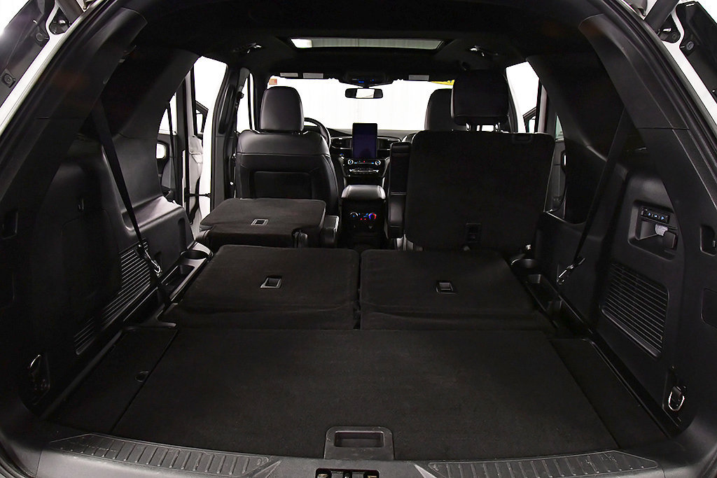 Used 2023 Ford Explorer ST w/ Equipment Group 401A AWD/4WD image 31