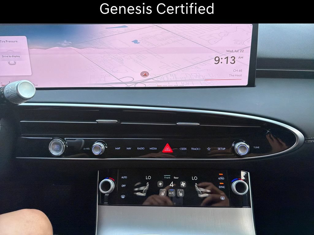 Certified 2026 Genesis GV70 2.5T Select AWD/4WD image 23