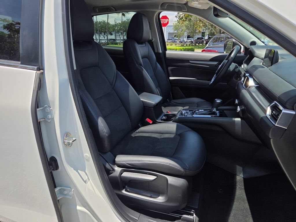 Used 2017 MAZDA CX-5 Touring w/ Preferred Equipment Package AWD/4WD image 19