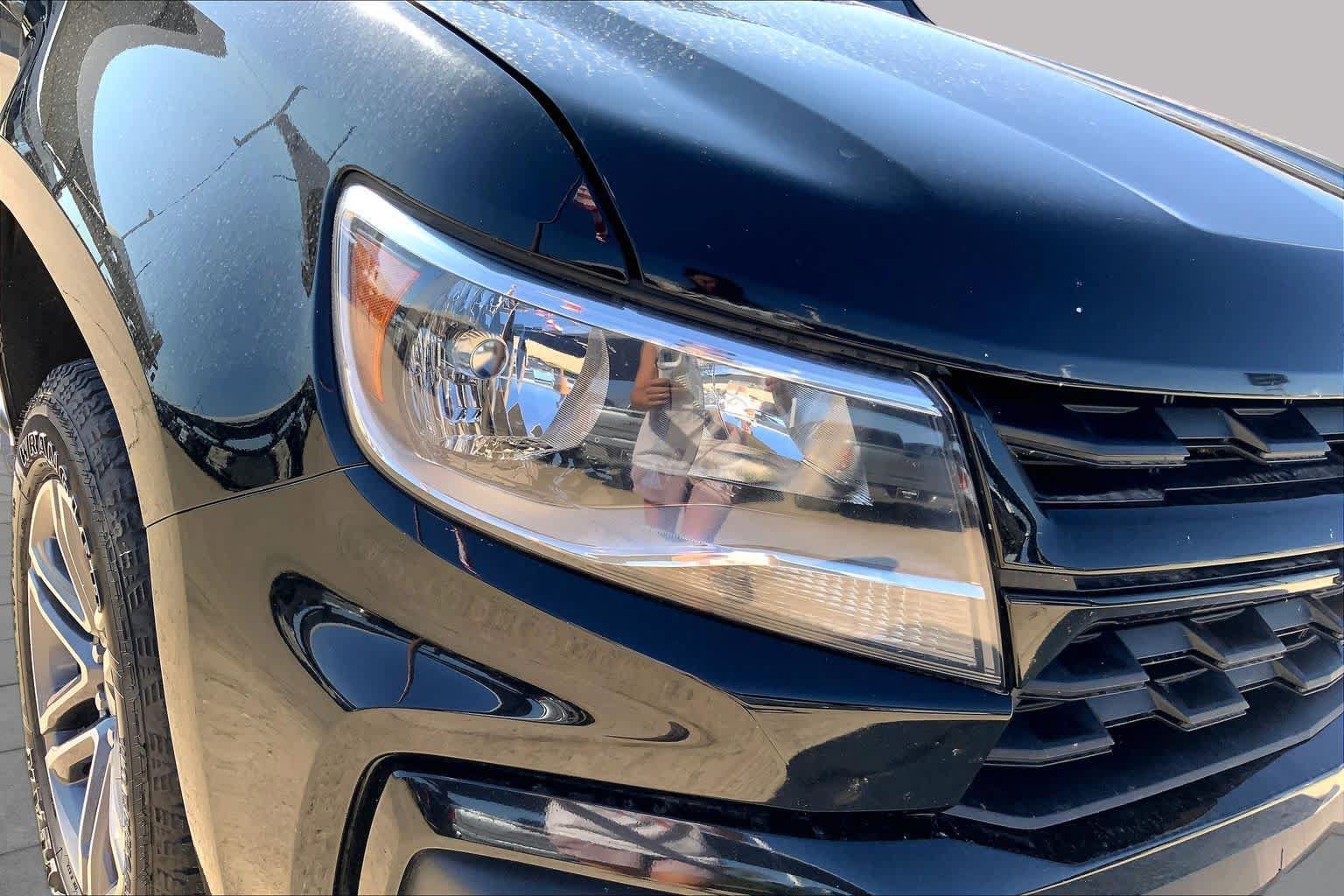 Used 2021 Chevrolet Colorado W/T w/ Custom Special Edition AWD/4WD image 26