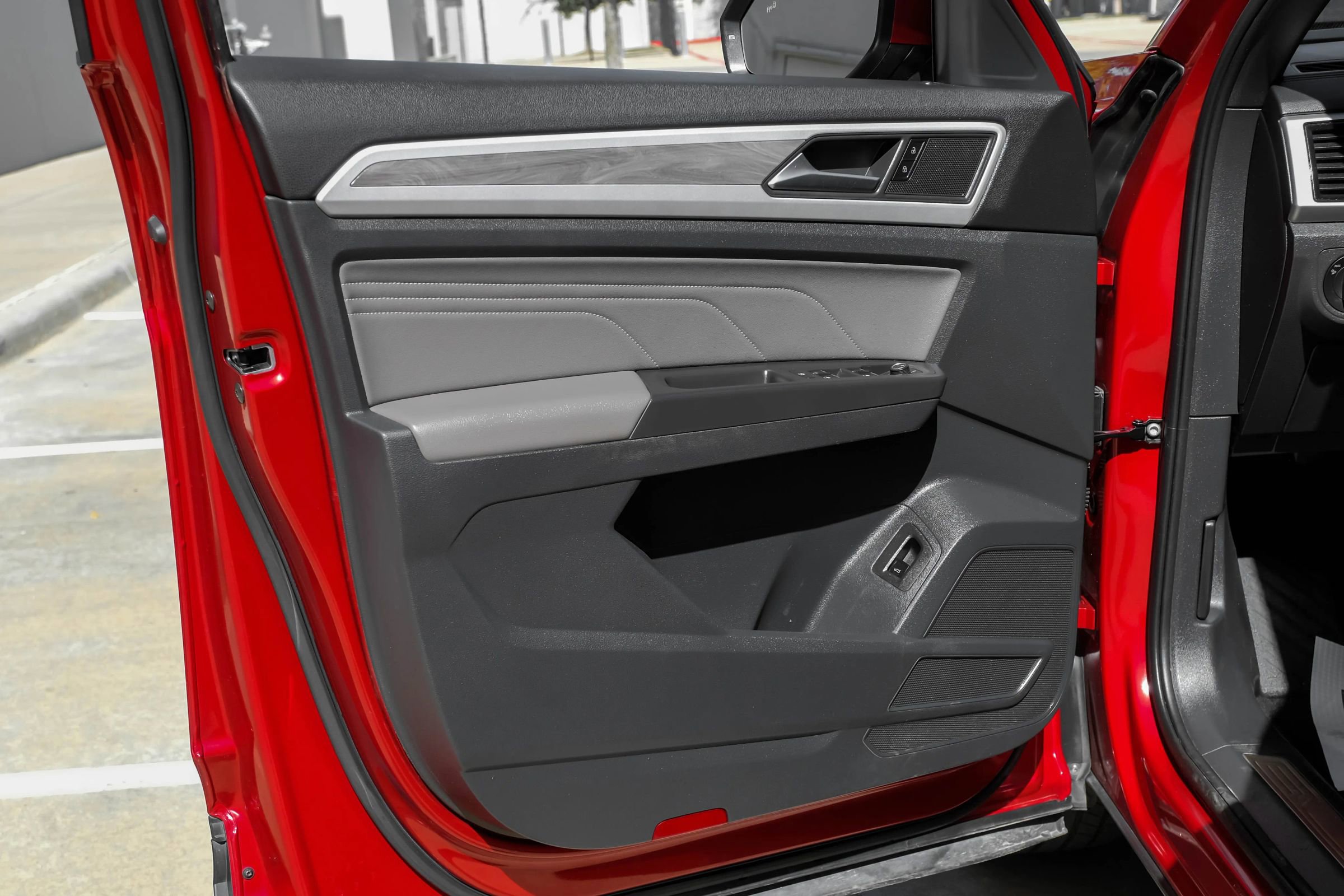 Used 2022 Volkswagen Atlas Cross Sport SE w/ Panoramic Sunroof Package image 40