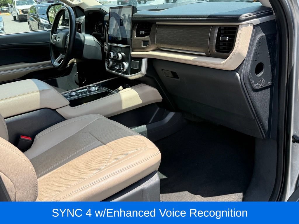 Used 2024 Ford Expedition Limited AWD/4WD image 15