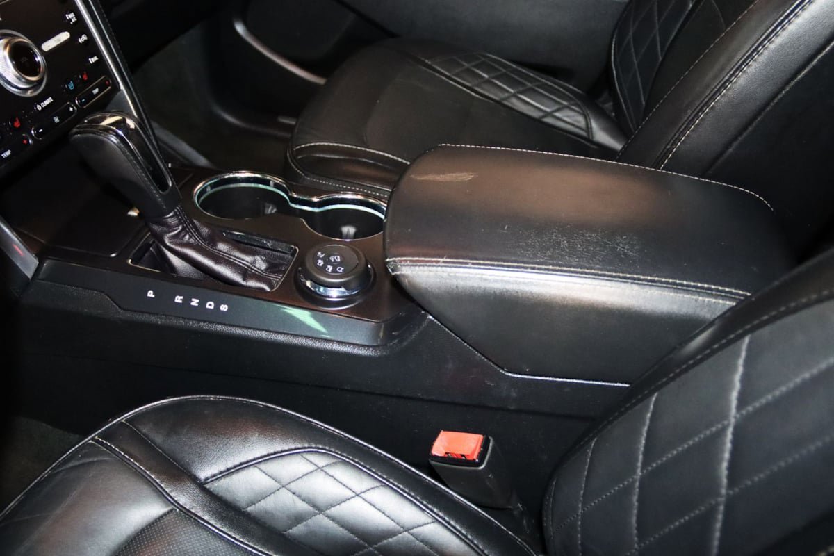 Used 2016 Ford Explorer Platinum AWD/4WD image 45