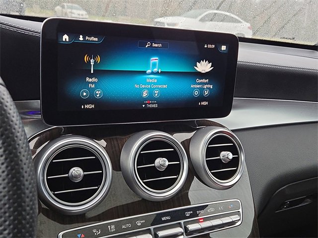 Used 2022 Mercedes-Benz GLC 300 4MATIC Coupe image 12