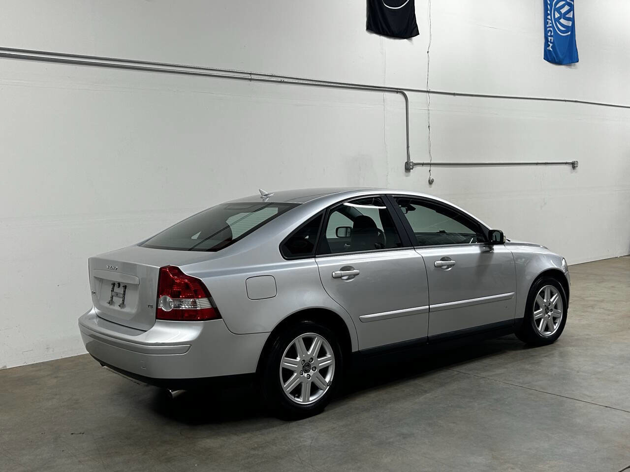 Used 2005 Volvo S40 T5 FWD image 3