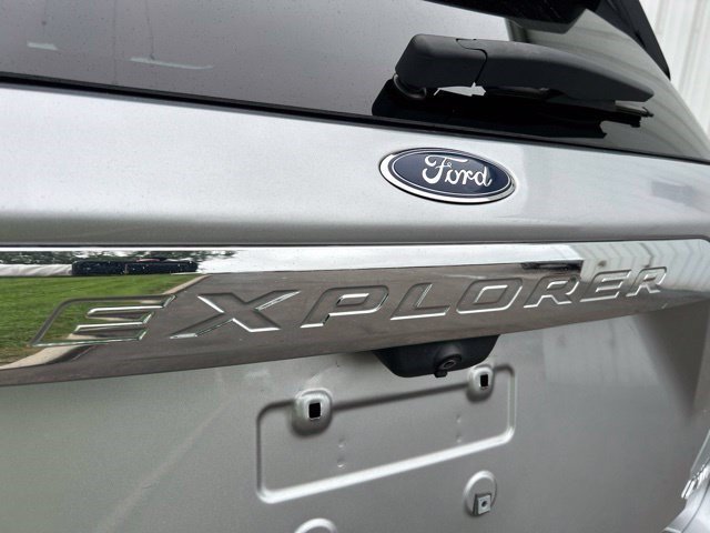 Used 2021 Ford Explorer XLT AWD/4WD image 59