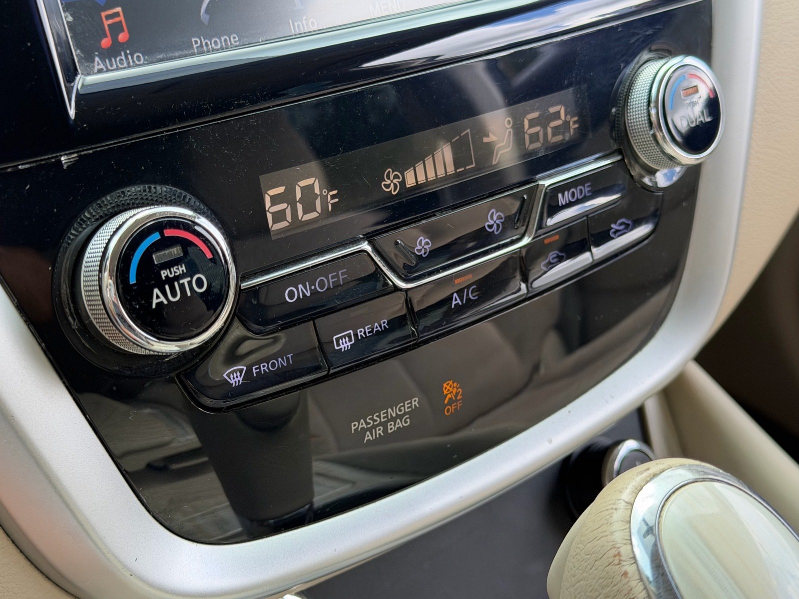 Used 2016 Nissan Murano SV FWD image 24