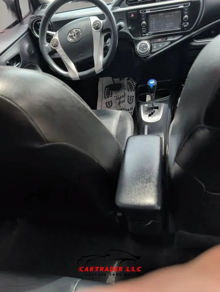 Used 2015 Toyota Prius C Four FWD image 30