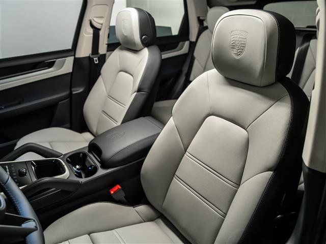 New 2026 Porsche Cayenne S image 5