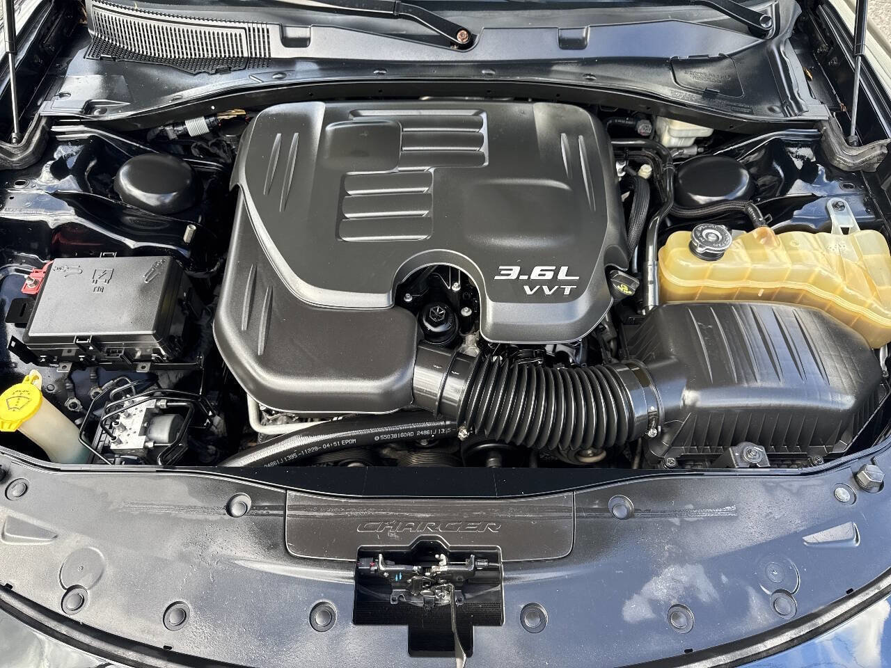 Used 2015 Dodge Charger SE w/ Popular Equipment Group image 27