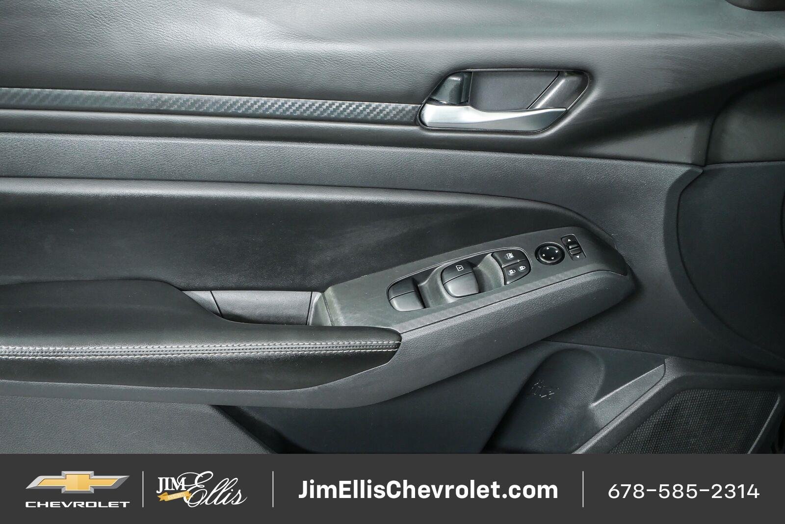 Used 2024 Nissan Altima 2.5 SV FWD image 6
