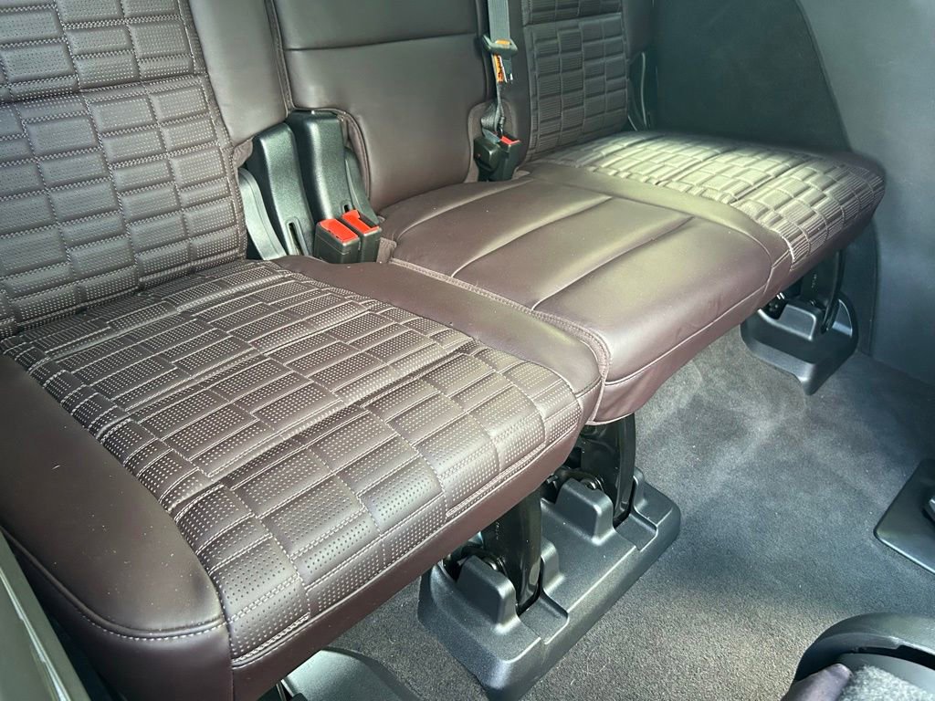 Used 2023 Cadillac Escalade Sport Platinum w/ LPO, ONYX Package AWD/4WD image 56