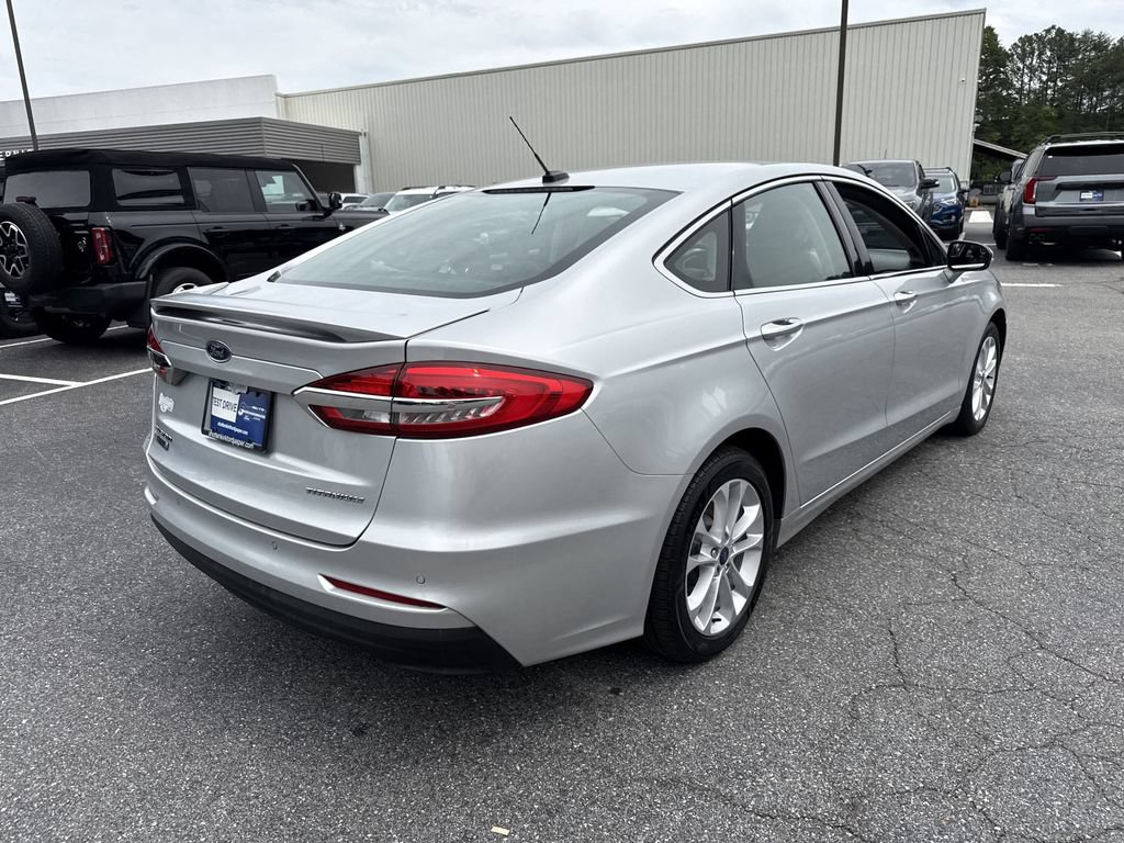 Used 2019 Ford Fusion Energi Titanium FWD image 7