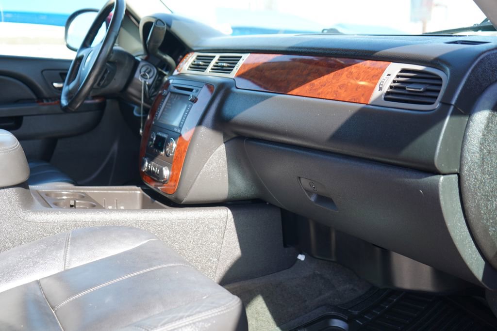 Used 2013 Chevrolet Tahoe LT image 18