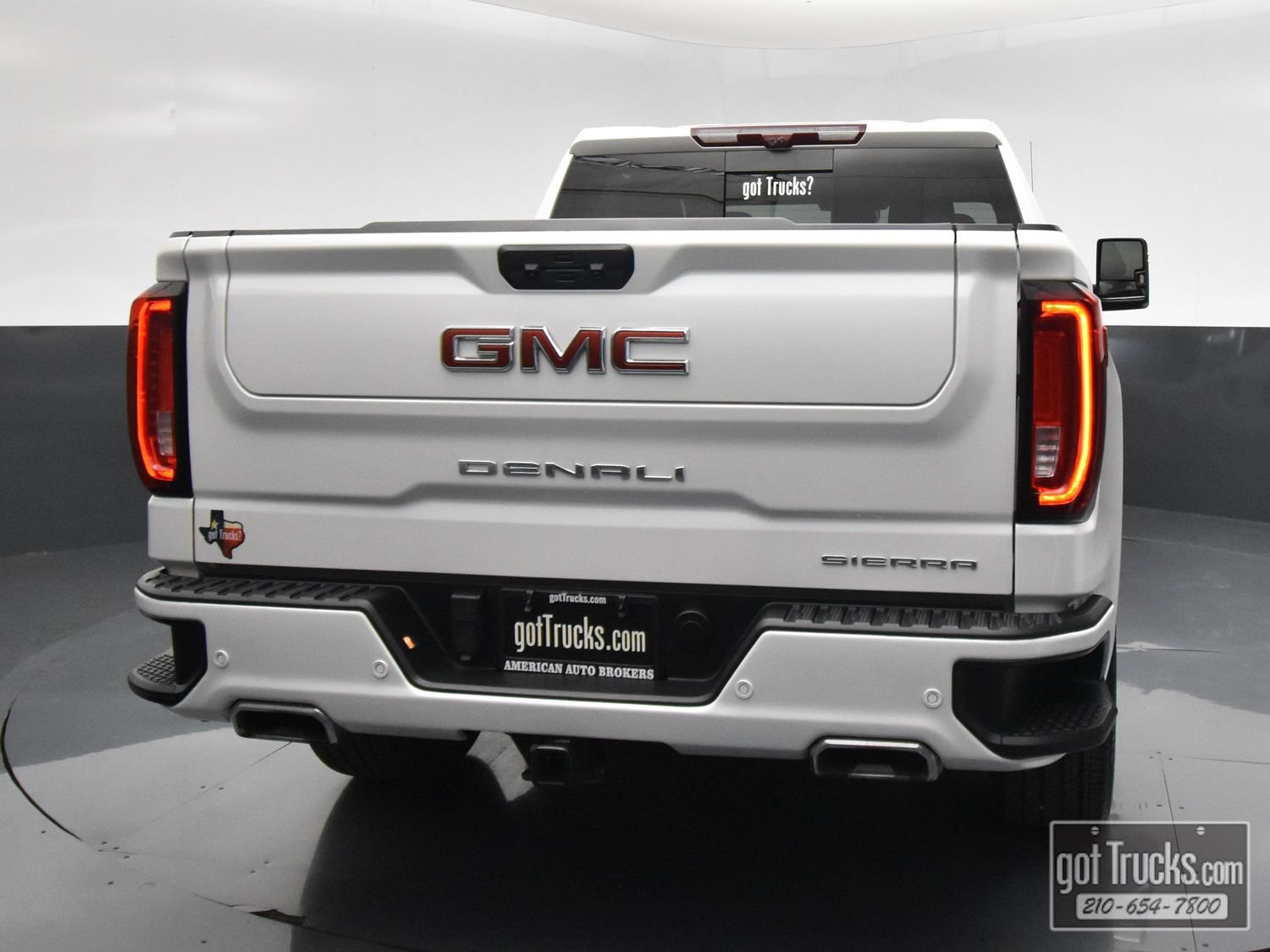 Used 2024 GMC Sierra 1500 Denali w/ Denali Reserve Package AWD/4WD image 6