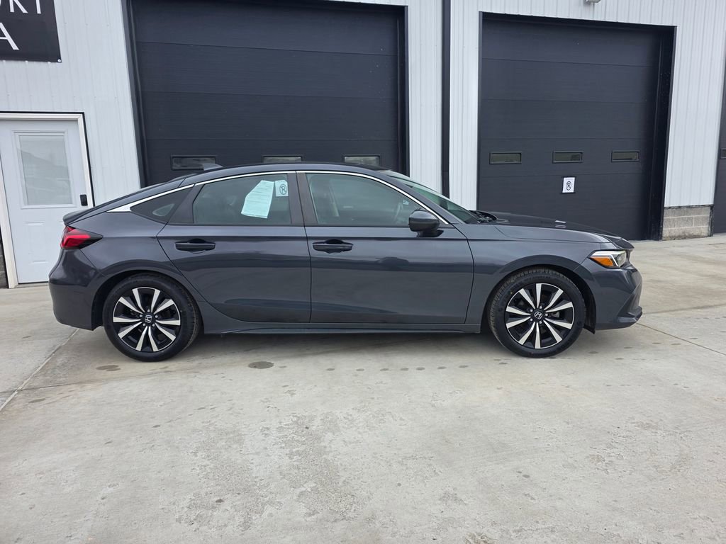 Used 2024 Honda Civic EX-L image 4