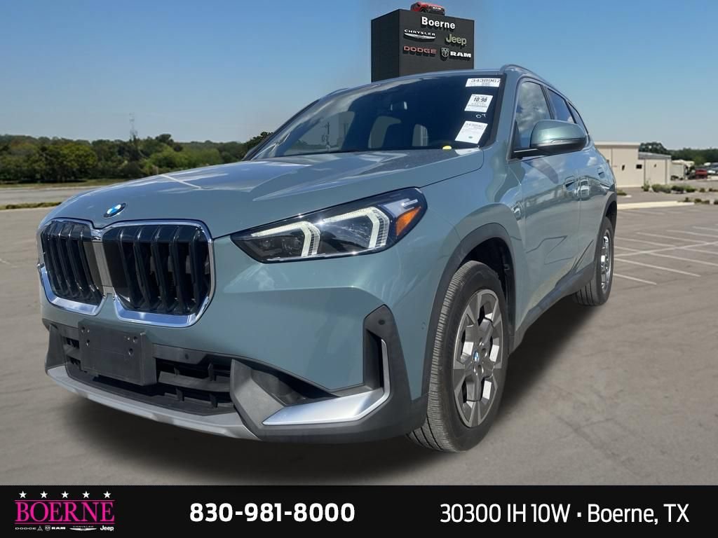 Used 2023 BMW X1 xDrive28i w/ Convenience Package AWD/4WD image 3
