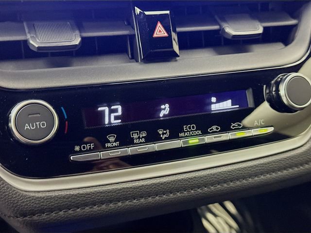 Used 2023 Toyota Corolla SE image 16