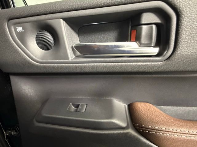 Used 2025 Toyota Land Cruiser image 31