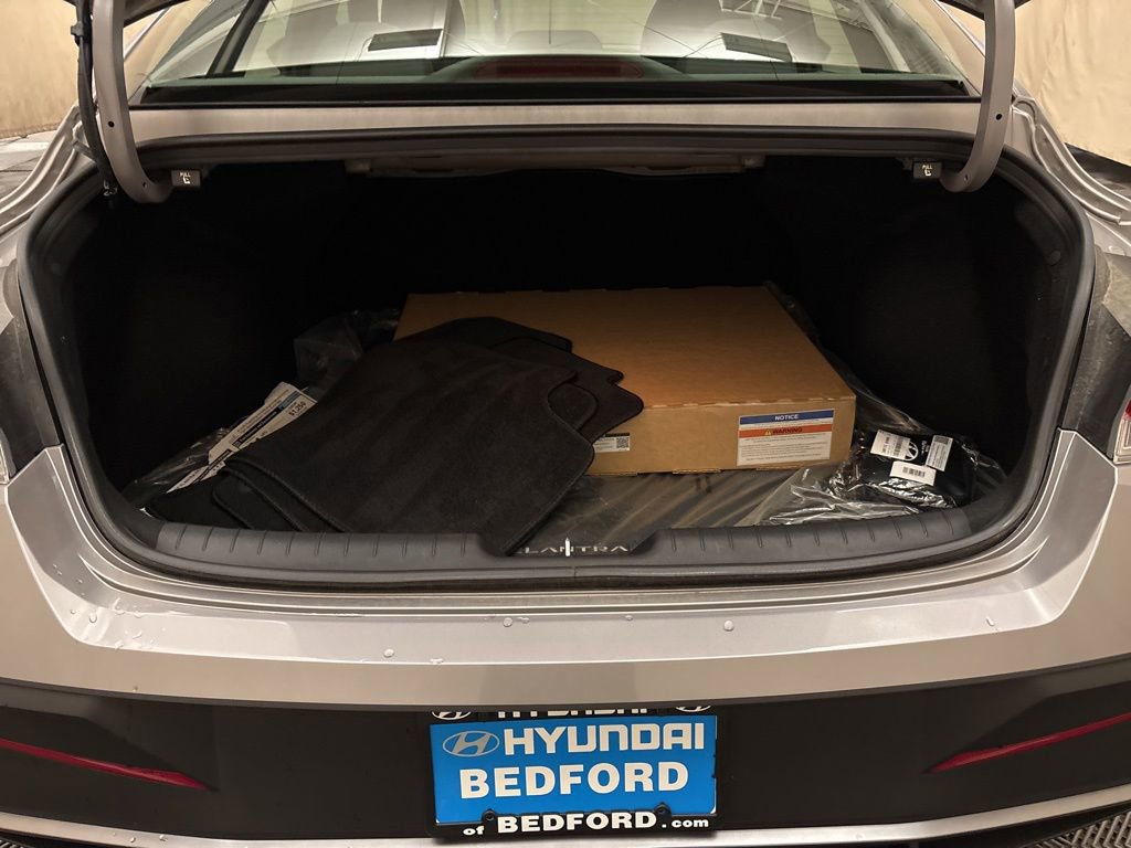 Certified 2026 Hyundai Elantra Sport FWD image 10