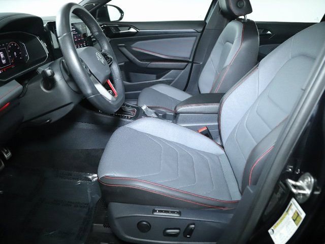 Certified 2025 Volkswagen Jetta GLI Autobahn image 18