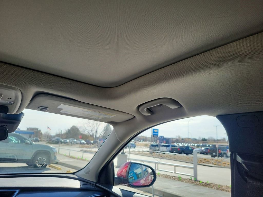 Certified 2020 Buick Encore GX Select w/ Experience Buick Package image 12