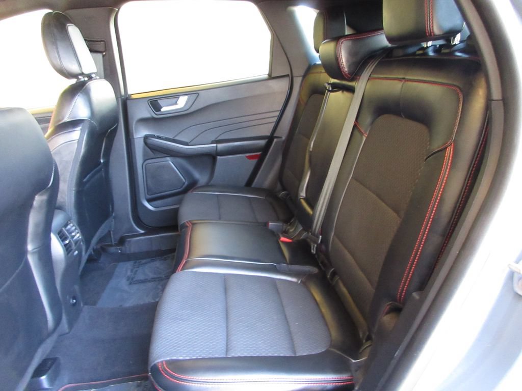 Certified 2023 Ford Escape ST-Line w/ Tech Pack #1 FWD image 24