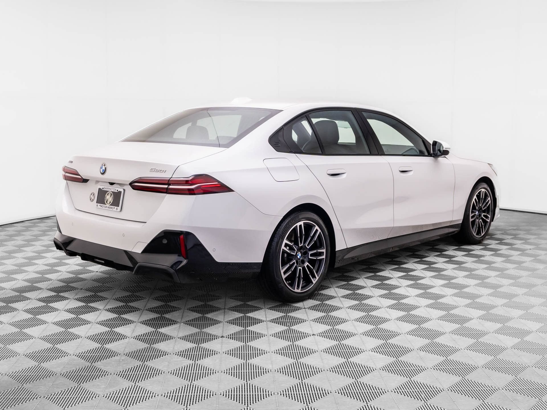Certified 2026 BMW 530i xDrive AWD/4WD image 5