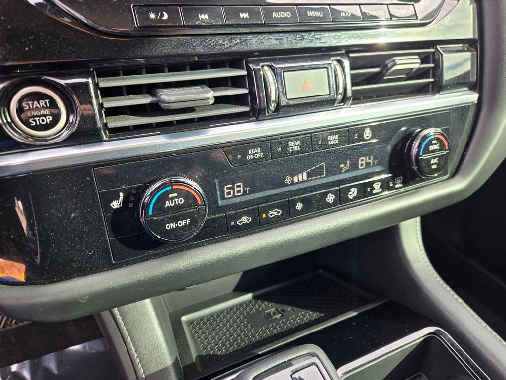 Used 2023 Nissan Pathfinder SL image 22