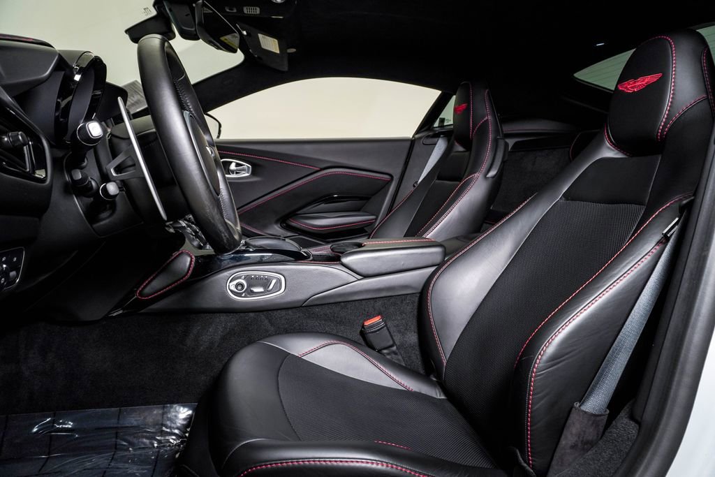 Used 2020 Aston Martin V8 Vantage Coupe image 20