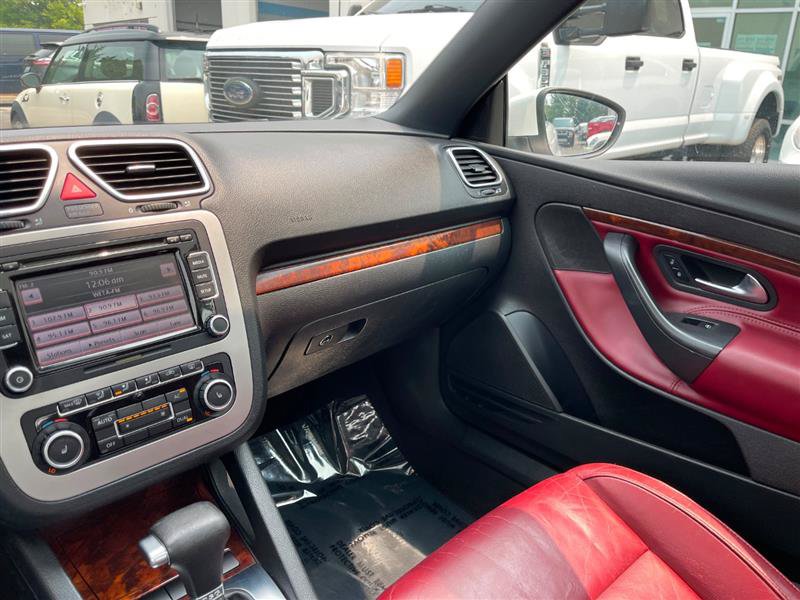 Used 2011 Volkswagen Eos Lux FWD image 49