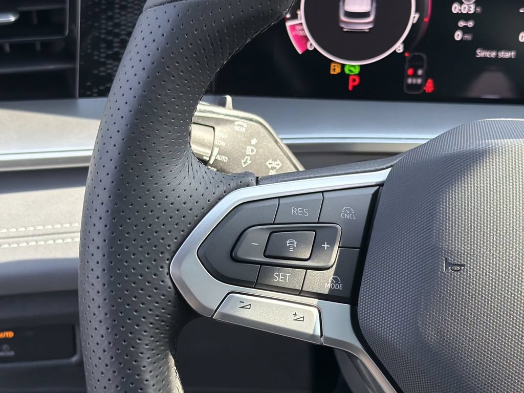 New 2026 Volkswagen Tiguan SE R-Line FWD image 25