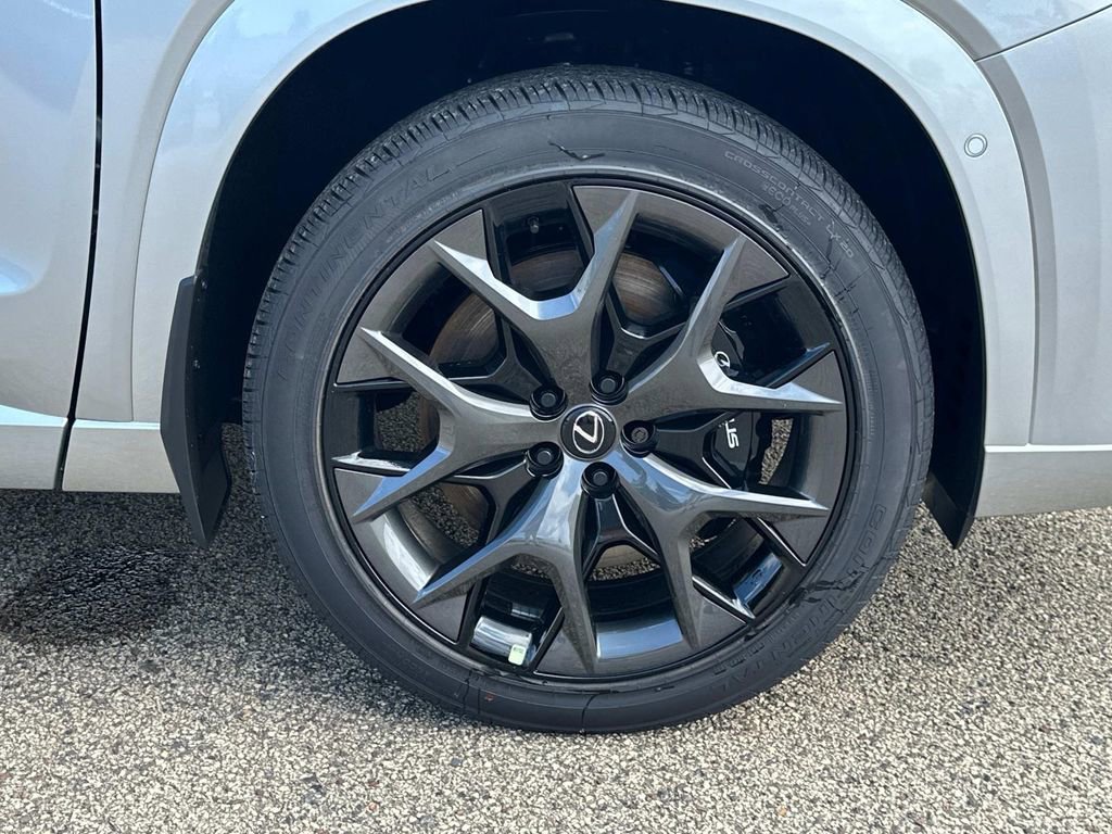 New 2025 Lexus TX 500h AWD image 7