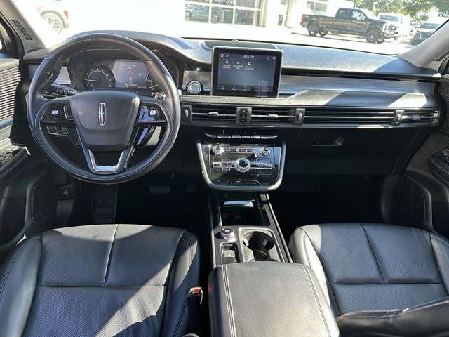 Used 2022 Lincoln Corsair AWD w/ Premium Package image 12