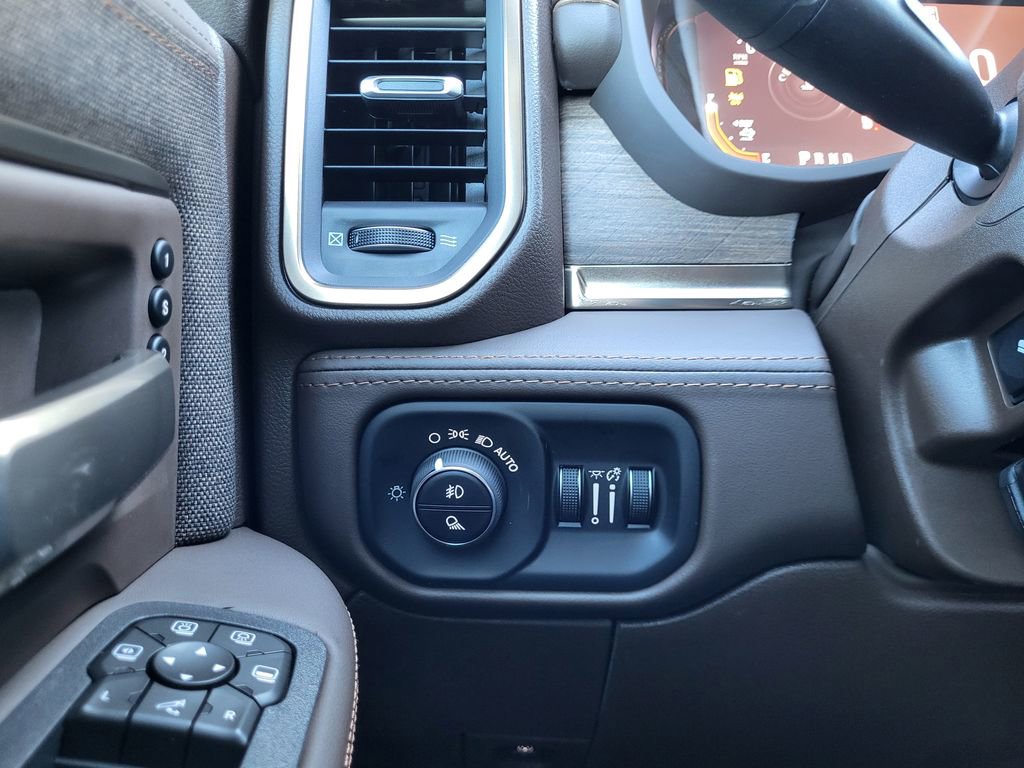 New 2026 RAM 3500 Longhorn image 36