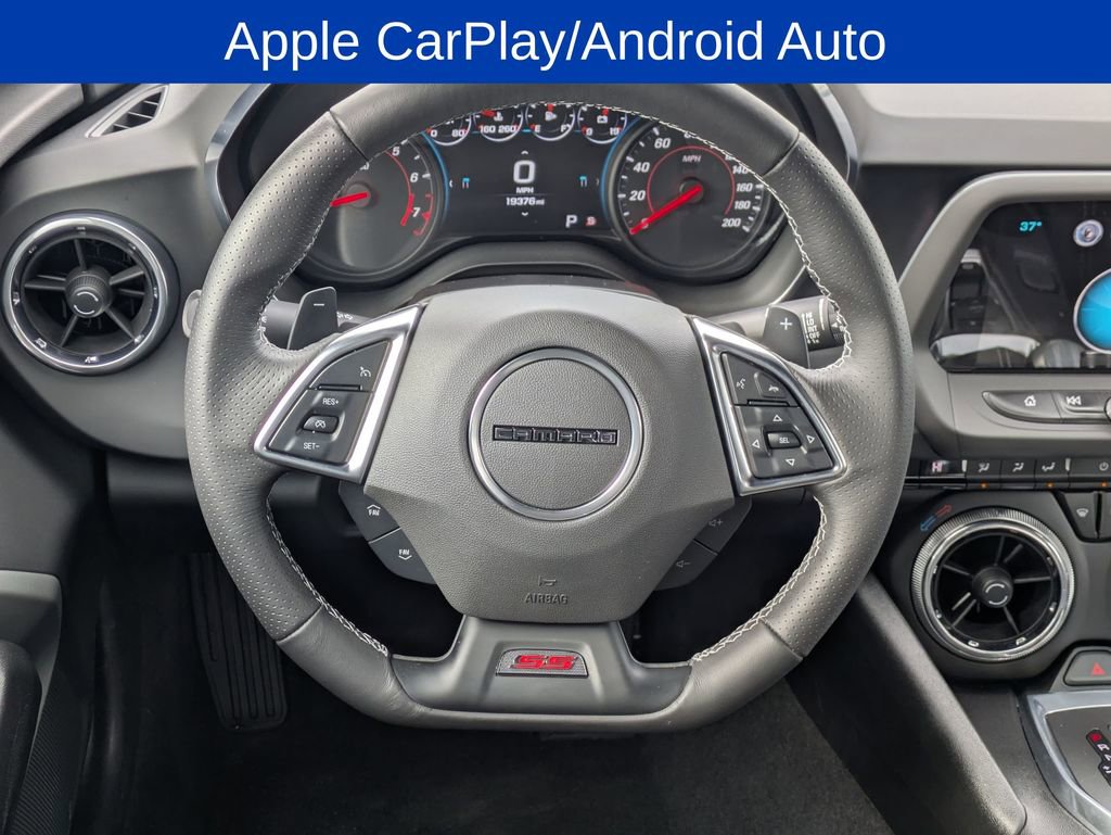 Used 2018 Chevrolet Camaro SS RWD image 12