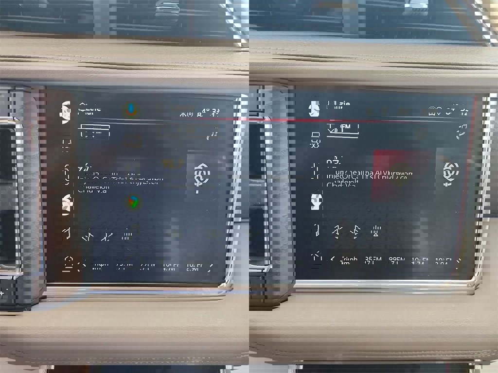 Used 2022 GMC Yukon Denali w/ Advanced Technology Package image 14