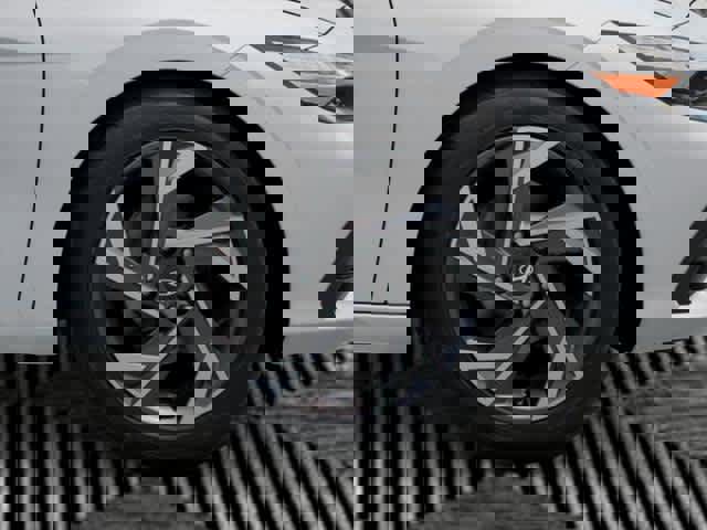 New 2026 Hyundai Elantra Limited image 8